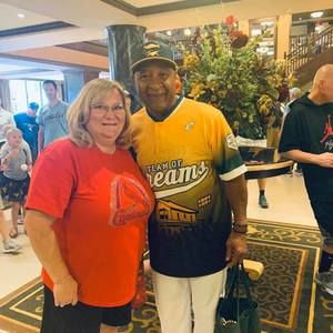 Meet your Posher, Tonja